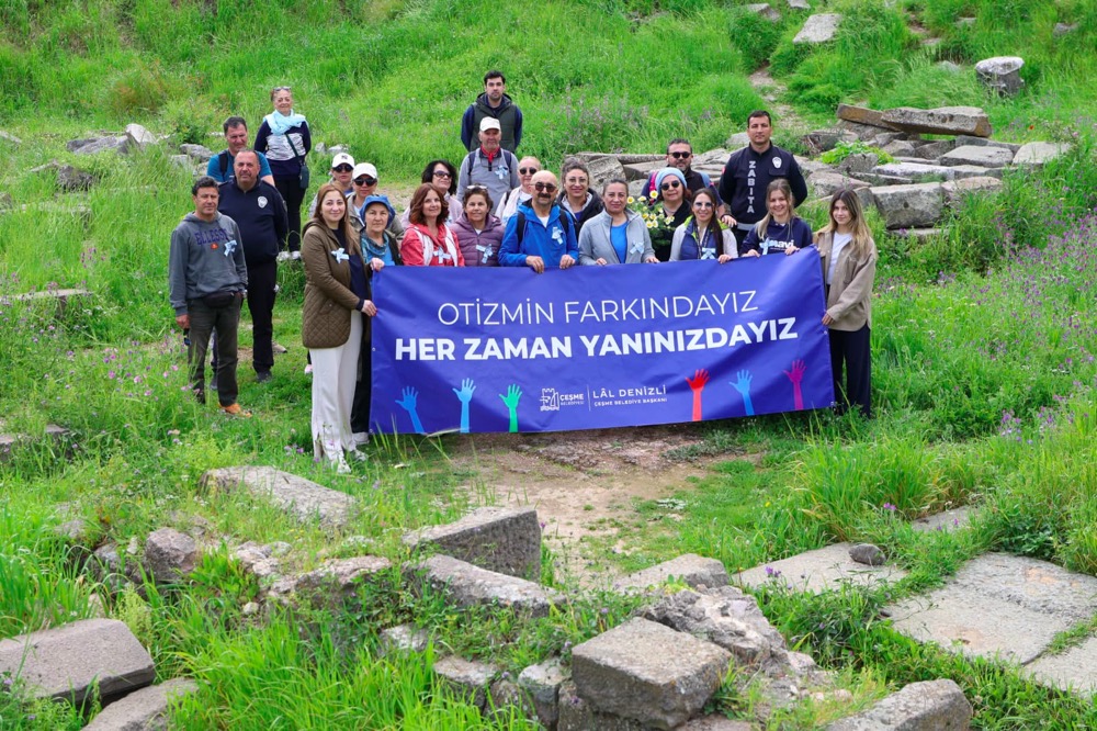 Çeşme Belediyesi Gençlik ve Spor Hizmetleri Müdürlüğü tarafından, otizme dikkat