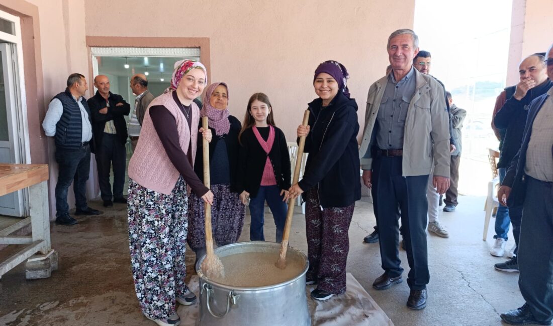 Manisa’nın Gördes İlçesine bağlı Tepeköy’de yüzyıllardır yapılan geleneksel köy hayrı