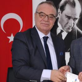 ​Feyyaz Sungur; bir inşaat mühendisi vizyonu ve İzmir sevdasıyla, kente