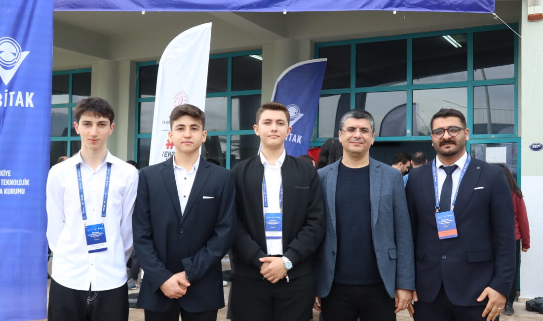 57. TÜBİTAK Lise Öğrencileri Araştırma Projeleri Yarışması İzmir Bölge Sergisi'nse