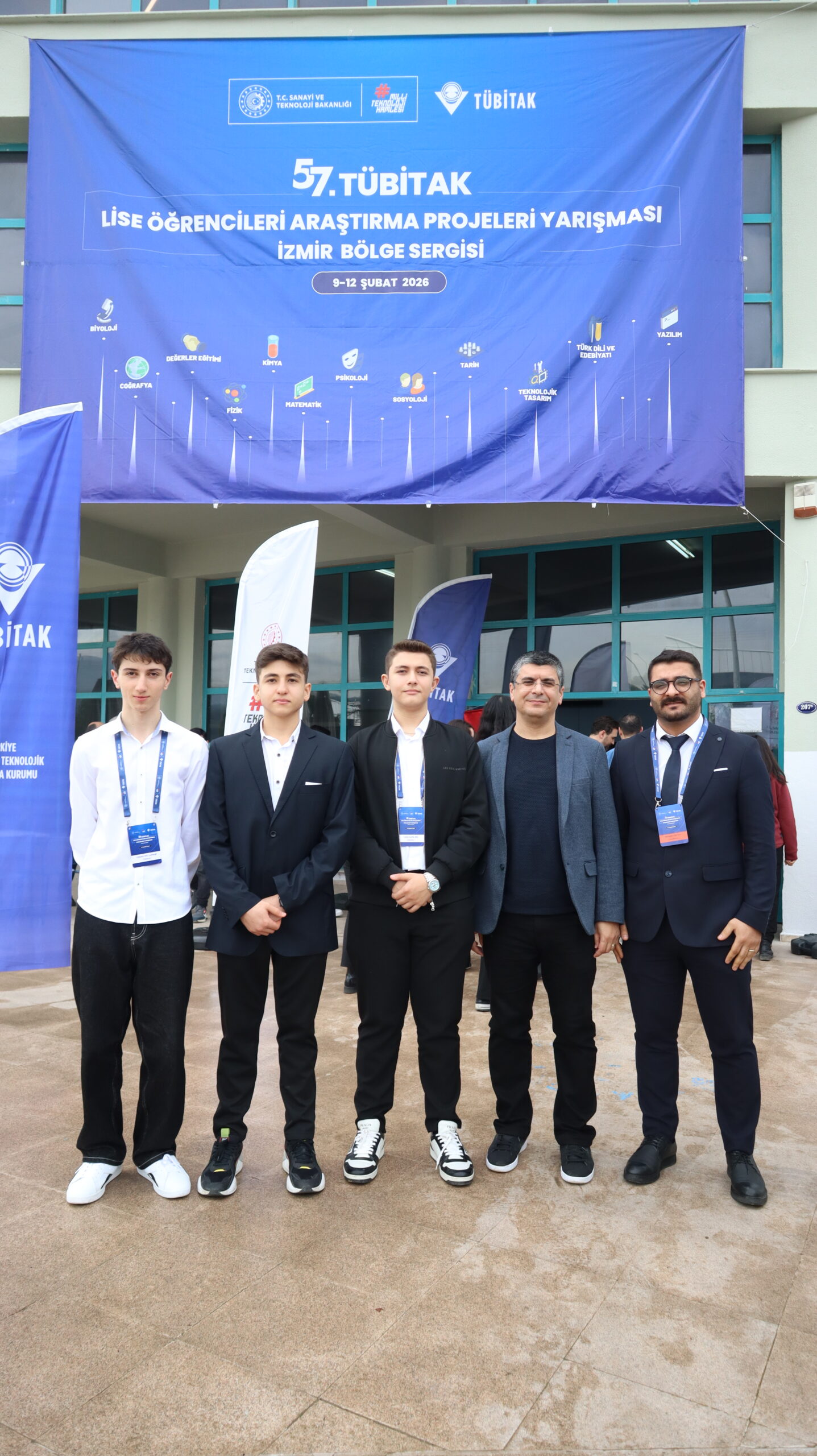 57. TÜBİTAK Lise Öğrencileri Araştırma Projeleri Yarışması İzmir Bölge Sergisi'nse