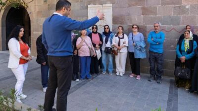 İzmir Büyükşehir Belediyesi’nin emeklilere yönelik sosyal ve ekonomik destekleri sürüyor.