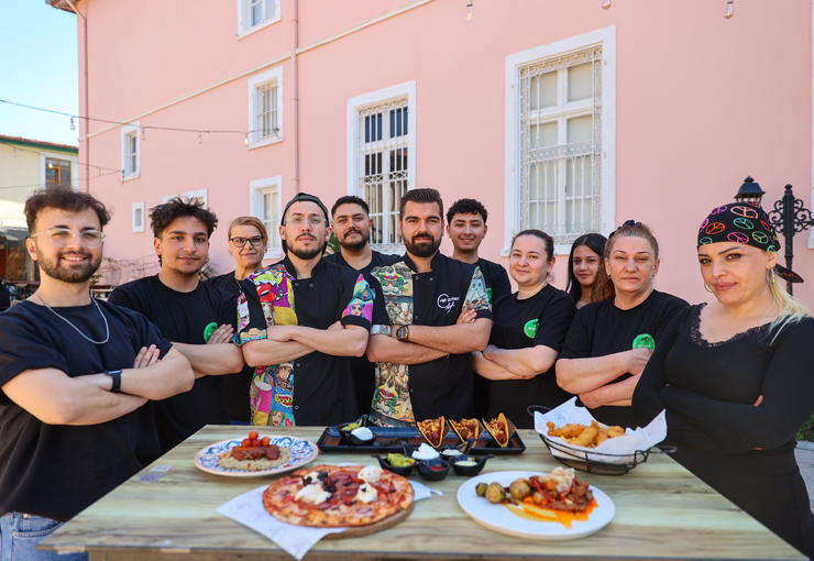 Buca Belediyesi’nin dünya mutfaklarının seçkin örneklerini sunduğu işletmesi Boudja Gastro,