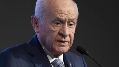MHP Genel Başkanı Devlet Bahçeli, Süper Lig'e yükselen Amedspor'u tebrik
