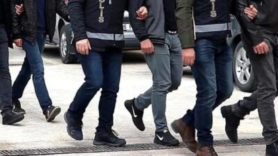 Ağır hasarlı araçların fabrikasyon seri numaralarını hacizli araçlara uyarlayıp 'change'