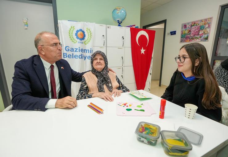 Gaziemir Belediyesi’nin Ata Evi Sağlıklı Yaş Alma Merkezi ile Sağlık