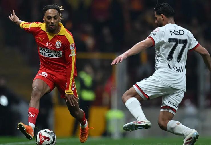 Galatasaray'ın Bayern Münih'ten devre arasında satın alma opsiyonuyla kiraladığı Sacha