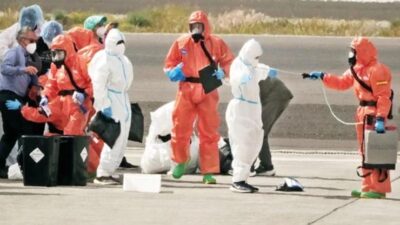 Kanarya Adaları’nın Tenerife kentine demirleyen hantavirüs vakalarının tespit edildiği kruvaziyerdeki