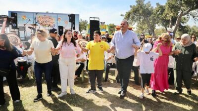 Menderes Belediyesi’nin düzenlediği 15. Geleneksel Uçurtma Festivali renkli görüntülere sahne