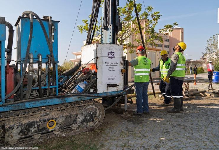 İzmir Büyükşehir Belediyesi, afetlere dirençli kent hedefi kapsamında Konak ve