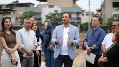 Bornova Belediyesi’nin Doğanlar ve Evka-4 kent bostanlarında kadın üreticiler yazlık
