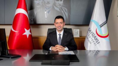 Bayraklı Belediyesi tarafından yapımı tamamlanan Ferdi Zeyrek Spor Kompleksi hizmete