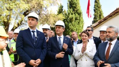 Cumhuriyet Halk Partisi Genel Başkanı Özgür Özel, 15 Mayıs Cuma