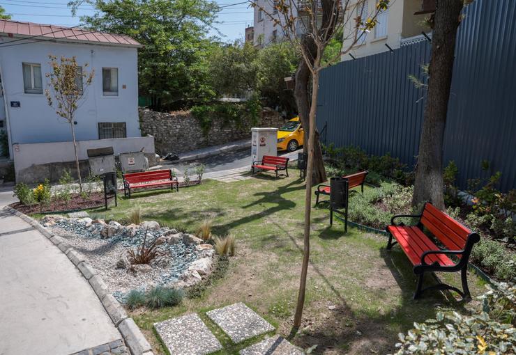 Konak Belediyesi ekiplerinin Varyant’ta gerçekleştirdiği çalışmayla 412 Sokak yepyeni bir