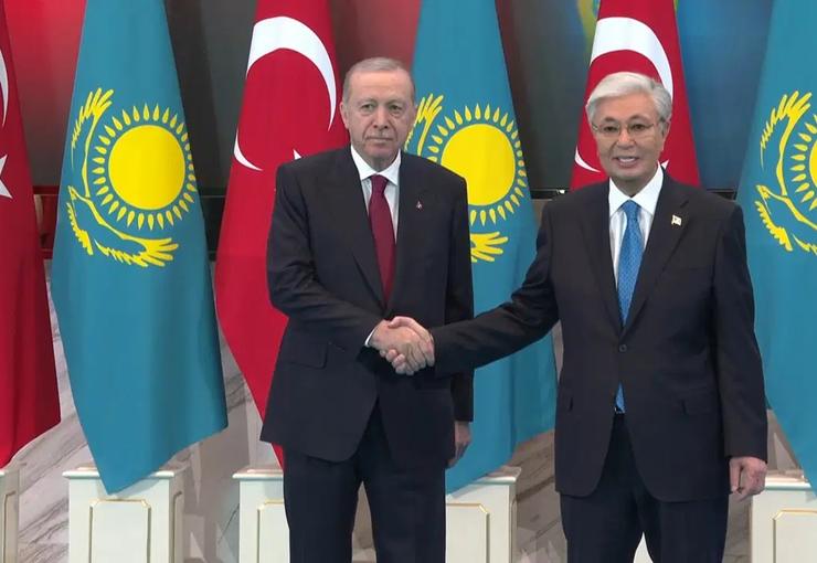 AKP'li Cumhurbaşkanı Recep Tayyip Erdoğan'ın makam aracı Türk ve Kazakistan