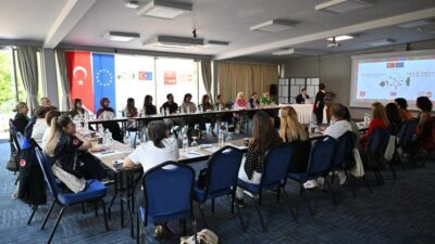 Manisa Büyükşehir Belediyesi ev sahipliğinde düzenlenen Kadın Dostu Kentler Programı