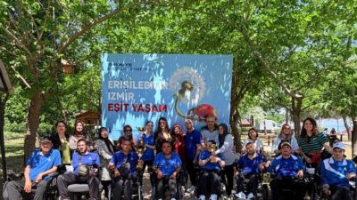 İzmir Büyükşehir Belediyesi ile Best Buddies Türkiye iş birliğinde düzenlenen