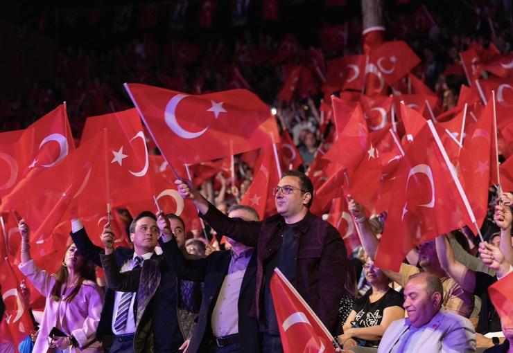 Balçova’da 19 Mayıs Atatürk’ü Anma, Gençlik ve Spor Bayramı coşkusu