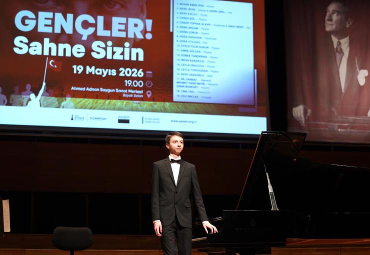 İzmir Büyükşehir Belediyesi'ne bağlı Ahmed Adnan Saygun Sanat Merkezi (AASSM),