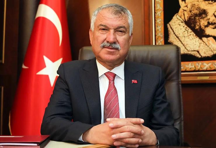 Görevden uzaklaştırılan Adana Büyükşehir Belediye Başkanı Zeydan Karalar, "Cumhuriyet Halk