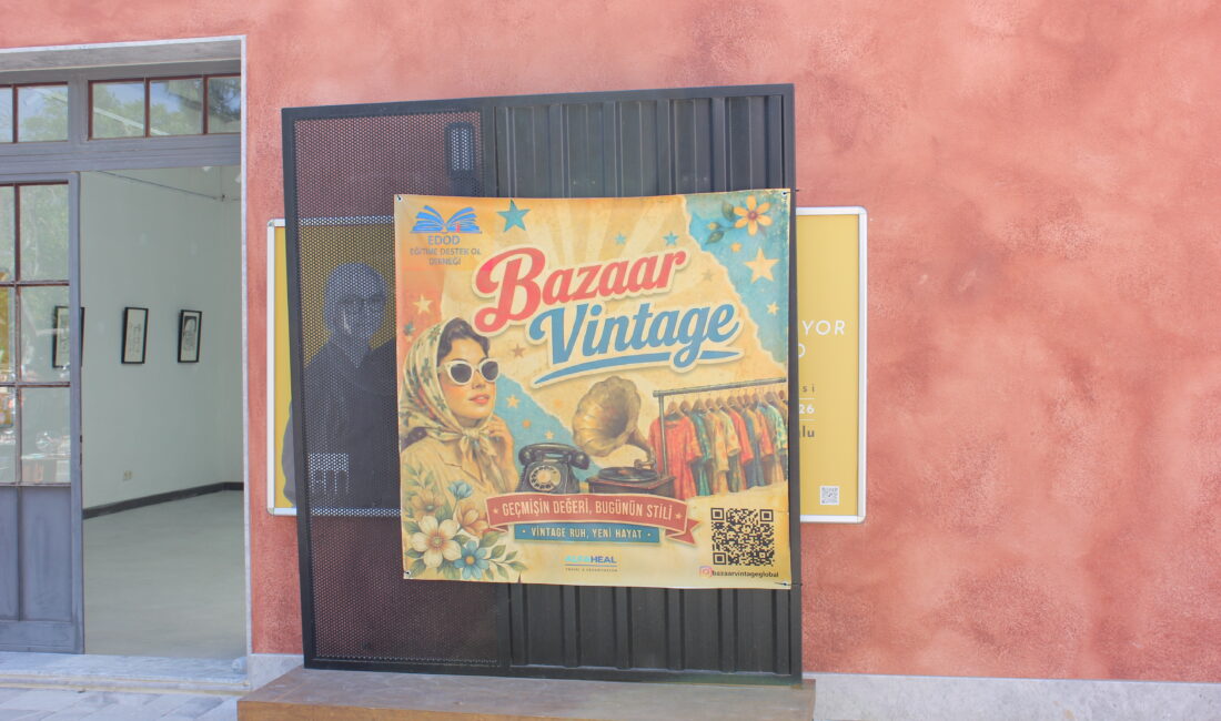İzmir’de sürdürülebilir yaşam ve vintage kültürünü odağına alan Bazaar Vintage,