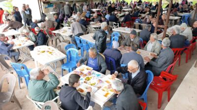Manisa’nın Gördes İlçesi Fundacık Mahallesi Geleneksel Köy Hayrı yoğun katılımla