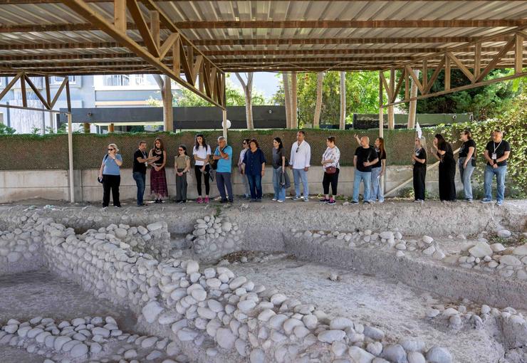 Bornova Belediyesi’nin “Bornova Mirası” kapsamında düzenlediği yürüyüş etkinlikleri, vatandaşları Yeşilova