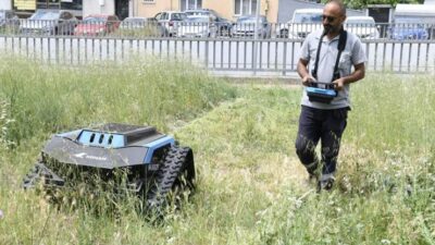 Çiğli Belediyesi, park ve yeşil alanların bakımında teknolojiyi hizmet süreçlerine