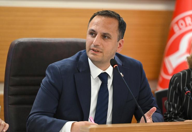 Bornova Belediye Başkanı Ömer Eşki başkanlığında toplanan Haziran ayı meclisinde,
