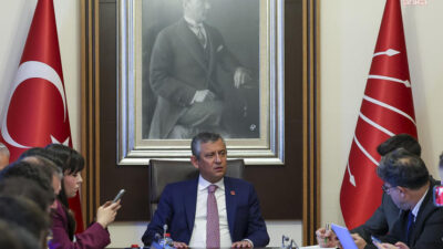 CHP’nin seçilmiş lideri Özgür Özel, partisindeki kurultay tartışmalarıyla ilgili “Sokağa