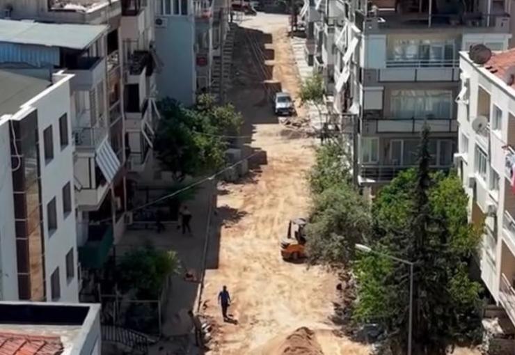 Balçova Belediyesi, ilçe genelinde başlattığı 3. etap asfaltlama çalışmaları kapsamında