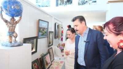 Dikili Belediyesi, ilçede kültür ve sanat hayatını canlandırmaya, yerel üretimi