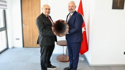 Menemen'de doğalgazı olmayan mahalleler için çok önemli bir adım atıldı.