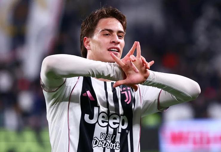 Serie A ekibi Juventus'un, adı Arsenal ile anılan Kenan Yıldız'ı