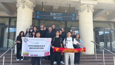 Özel Karabağlar Delta Anadolu Lisesi öğrencileri ve öğretmenleri, Erasmus+ projesi