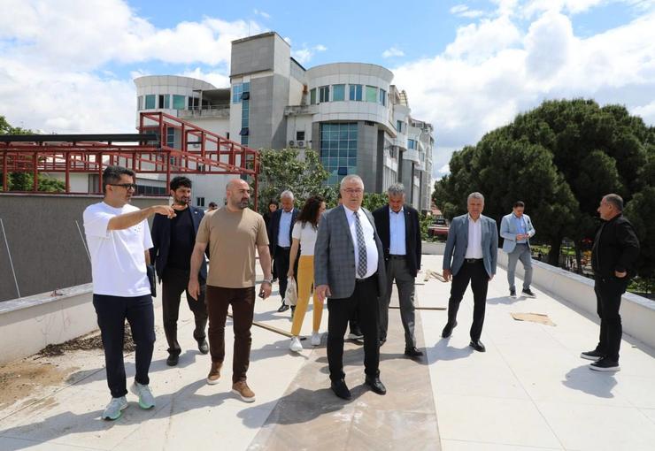 Edremit Belediye Başkanı Mehmet Ertaş’ın seçim döneminde söz verdiği sosyal