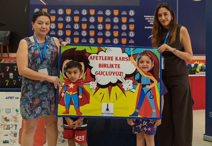 İzmir Büyükşehir Belediyesi, afetlere dirençli bir toplum hedefiyle okul öncesi