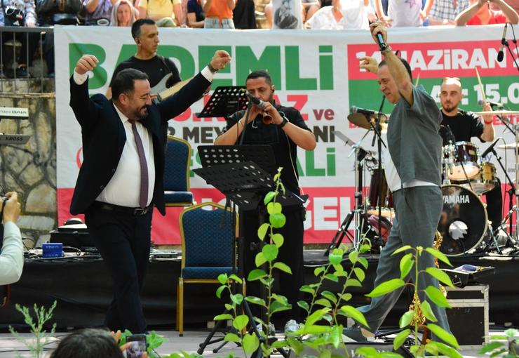 Ödemiş’in Bademli Mahallesi, 55. Kiraz ve 22. Meyve Fidanı Festivali’ne