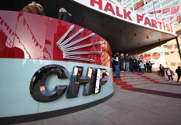 CHP’de partinin seçilmiş yönetimi, 74 il başkanı ile bugün olağanüstü
