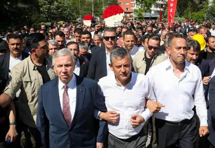 CHP’de butlan yönetimi, 81 ilden gelen temsilcilerin olağanüstü kurultay imzalarını