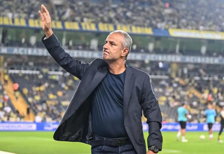 Aziz Yıldırım'ın yeniden başkanlığa seçilmesinin ardından Fenerbahçe'de yeni sezonun teknik