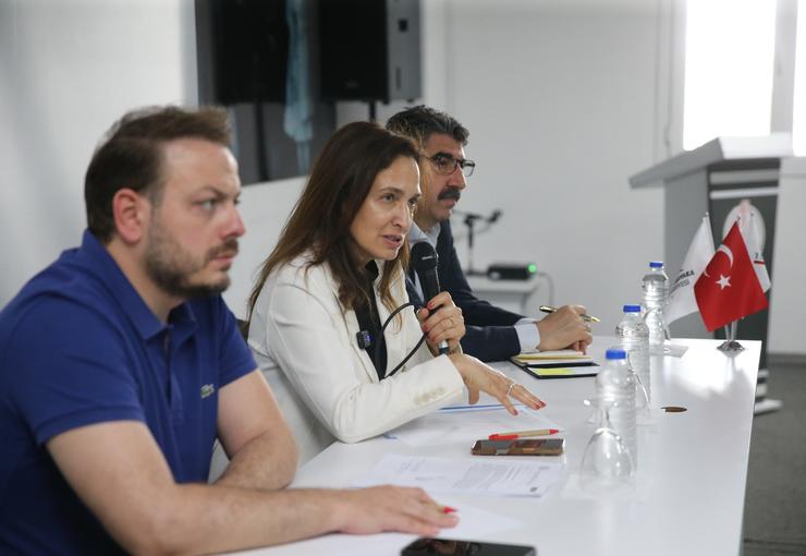 Karşıyaka Belediye Başkanı Yıldız Ünsal, Sancar Maruflu Sivil Toplum Yerleşkesi’nde