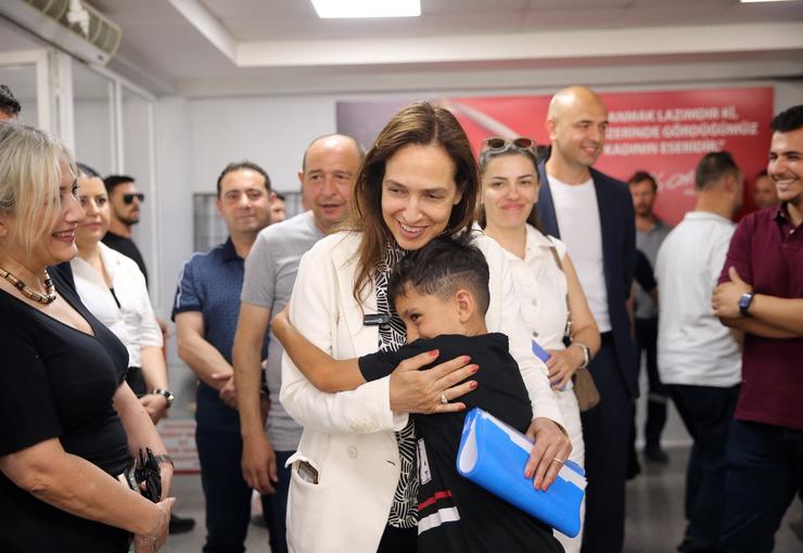 Karşıyaka Belediye Başkanı Yıldız Ünsal, katılımcı yönetim anlayışı doğrultusunda ‘Vatandaş