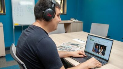 Karşıyaka Belediyesi, internet sitesini yapay zeka teknolojisiyle güncelleyerek engelli vatandaşların