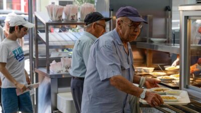 İzmir Büyükşehir Belediye Başkanı Dr. Cemil Tugay’ın seçim vaatleri arasında