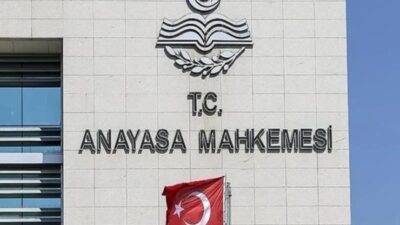 Anayasa Mahkemesi (AYM), FETÖ/PYD bağı ve iletişimi nedeniyle OHAL KHK