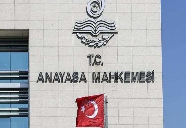 Anayasa Mahkemesi (AYM), FETÖ/PYD bağı ve iletişimi nedeniyle OHAL KHK