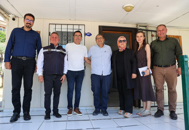 Buca Belediyesi Başkan Vekili Hüseyin Benzer, göreve başlamasının ardından muhtarları