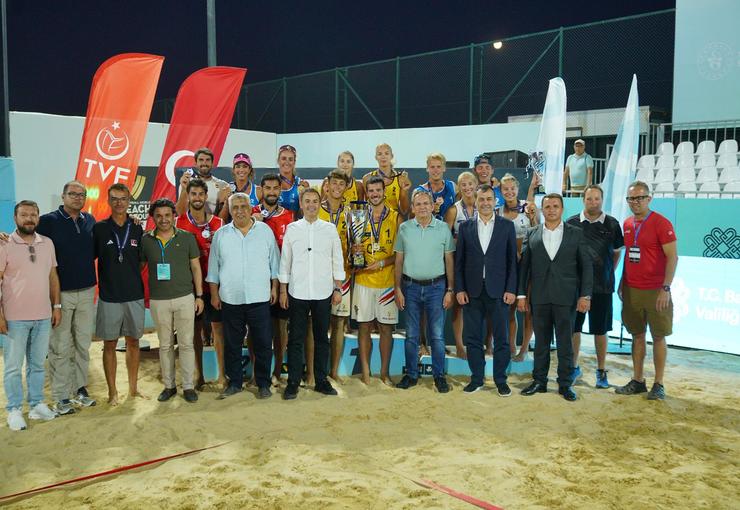 Organizasyon, hem yüksek sportif mücadeleye hem de Ayvalık'ın uluslararası spor