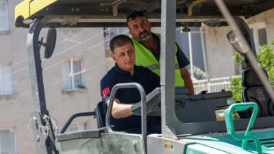 İzmir Büyükşehir Belediye Başkanı Dr. Cemil Tugay, yaz aylarında kent